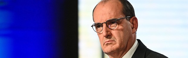 Sõjaväelaste kodusõja eest hoiatavad pöördumised vihastasid Prantsusmaa valitsust