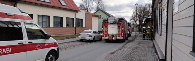 Paides andis suitsuandur märku joobes kokkajast