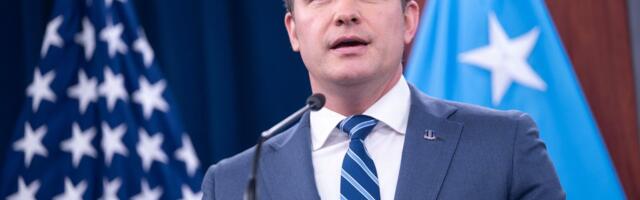 Pete Hegseth luges Pentagoni jutluse ajal ette väljamõeldud piiblitsitaati filmist „Pulp Fiction“