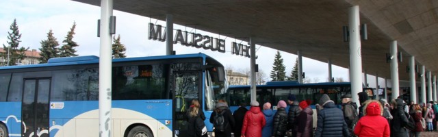 Maakonnaliinidel hakkavad sõitjaid vedama gaasibussid