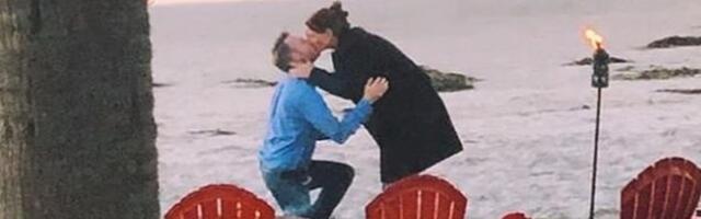 Ebasobiv riietus peaaegu nurjas abieluettepaneku