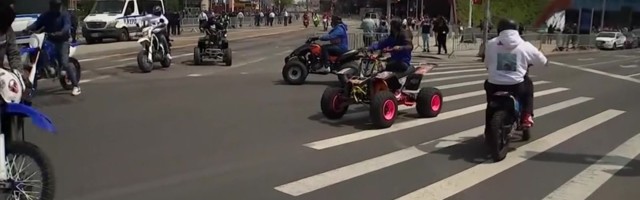 Reporter: DMX saadeti viimsele teele monstertrucki kastis