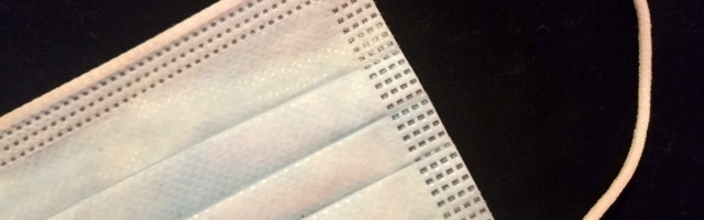 Õpi­las­tel ja õpe­ta­ja­tel tu­leb koo­lis ol­la kait­se­mas­ki­ga