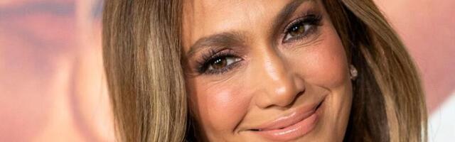 VIDEO | Milline sära! 52-aastane Jennifer Lopez jagab meigivaba selfiet ning avaldab toiduaine, mis tema ilurutiini osaks on