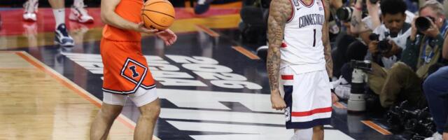 Nisu mogli do finala: Andrej Stojaković i Ilinois zaustavljeni u polufinalnom meču NCAA šampionata - pogledajte fotografije sa ove utakmice (GALERIJA)