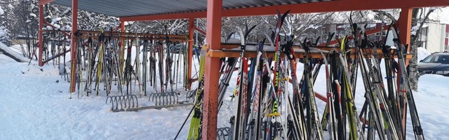 Miks ei saa Aru­kü­la koo­li juu­res suu­sa­ta­da?