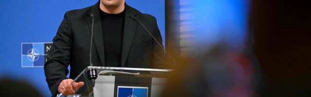 Valitsusreform Kiievis_ kaitseminister tagandati, uueks peaministriks esitati energiaettevõtte juht