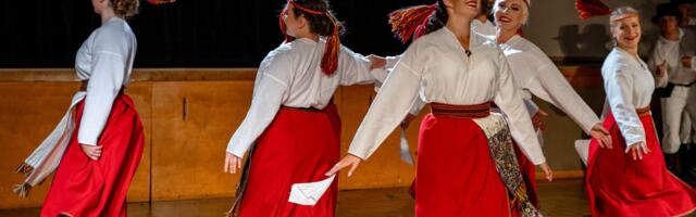 Mulkide folkloorilugu tuleb lavale tantsulise suuretendusega