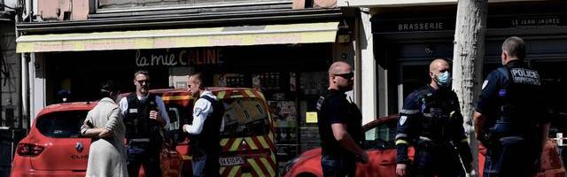 Sisserändajast pussitaja tappis Prantsusmaal kaks ja haavas seitset inimest