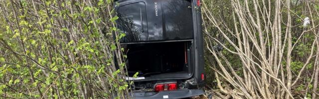 Päev liikluses_ Läänemaal hukkus kraavi sõitnud sõiduauto juht