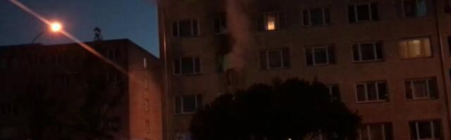 VIDEO | Lasnamäel toimus öösel korterimajas tulekahju