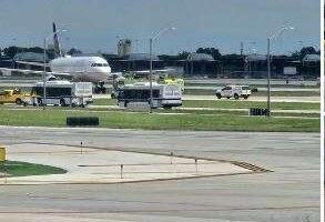 United Airlinesi lennuk süttib Chicago O’Hare’i lennujaamas