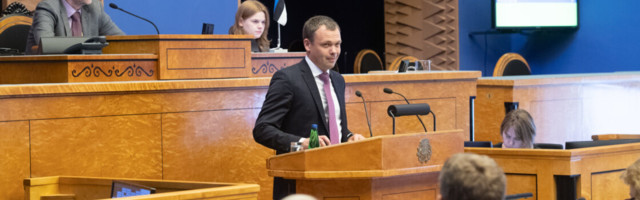 Riigikogu tõestas end uut riigikohtunikku ametisse nimetades taas kummitemplina