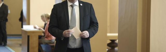 Arvo Aller jätkab Riigikogu teise aseesimehena