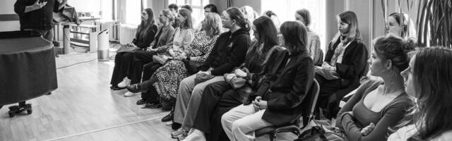 Noori kutsutakse klassikalise muusika esseekonkursile