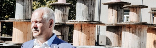 Poolsada eru- ja reservkaitseväelast kutsuvad üles presidendiks valima Henn Põlluaasa