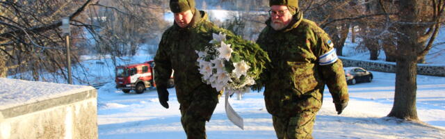 FOTOD I Otepää Vabadussõja ausambale asetati pärjad