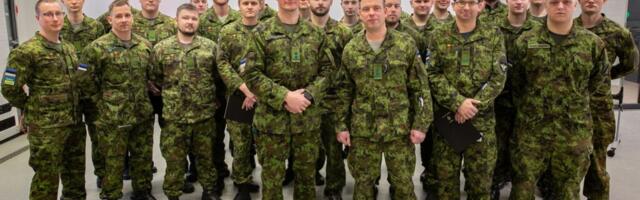 Jõhvi linnakus lõppes nooremstaabiallohvitseride ja -ohvitseride täiendväljaõpe