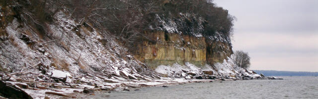 Türisalu pangalt autoga allakukkunud naine jäi ellu