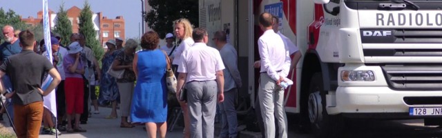 Reporter: Ida-Virumaal hakkas sõitma vaktsineerimisbuss