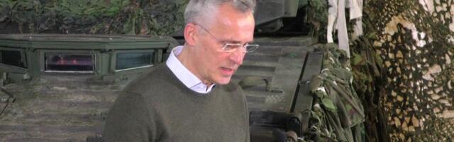 Reporter: Stoltenberg ja Johnson kohtusid Tapal teenivate briti sõduritega ning Eesti riigijuhtidega