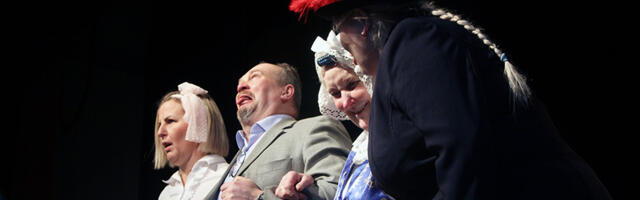 „Maniakk“ ja Mäeots tõid Kärdla kultuurimaja saali pilgeni täis