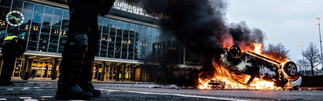 Liikumiskeelu vastased protestid muutusid Hollandis vägivaldseks