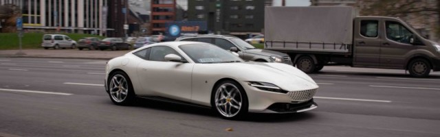 199 933 eurot - Ferrari hakkab Eestis maailma ilusaimat autot müüma