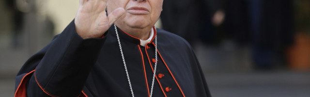 Facebook tsenseeris inimesi uue maailmakorra eest hoiatava Mehhiko kardinali