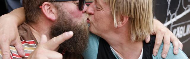FOTOD | Mõnusad musid! Festivali väisanud ekrelasel Rain Epleril jagus suudlusi nii meestele kui ka naistele