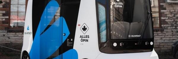 Tallinnas alustas isejuhtiv buss tasuta reisijate vedamist