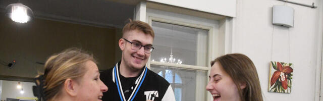 KAHEKSANDA UHLA-ROTIKÜLA JOOKSU VABATAHTLIKE ABILISTE TÄNAMINE