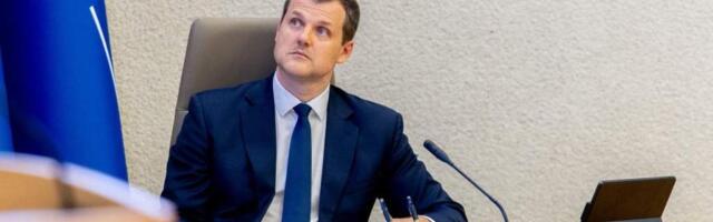 Премьер в письме партийцам пишет, что не держится за свою должность