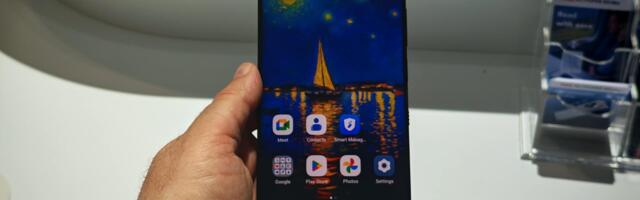 TCL tegi üüratult suure silmasõbraliku ekraaniga telefoni, aga eelkäijate puudused on endiselt alles