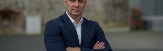 Keskerakonna esinumber Pirital on endine linnaosavanem Kaido Saarniit