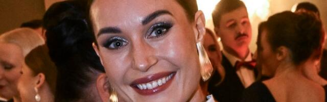 VÕRDLE | Soome esileedi ja Sanna Marin nägid presidendiballil äravahetamiseni sarnased välja