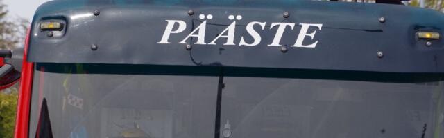 Elva vallas jäi mees traktori ukse vahele kinni, päästjad tõttasid appi