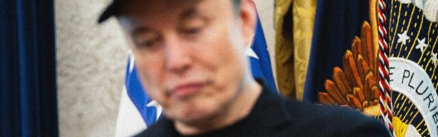 Elon Musk's Lawyers Claim He 'Does Not Use a Computer'
