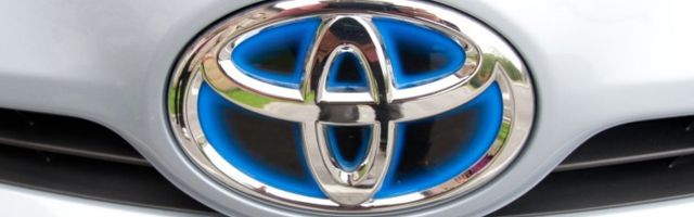 Toyota kutsub hübriidtarkvara vea tõttu tagasi kolmveerand miljonit Priust