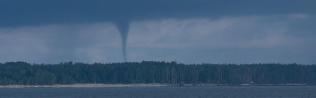 FOTOD | Hiiumaa lähistel nähti vesipüksi