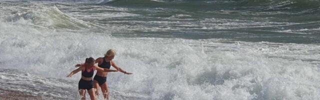 JUSTKUI OOKEAN | Suured lained pakkusid Ristnas ekstreemsust