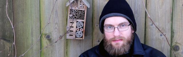 Katse vaadelda reaalsust fiktsiooni raamistikus