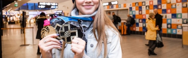 KLÕPS | Kelly Sildaru püüab jääda positiivseks: olge südamlikud