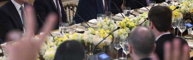 Big Tech Tells H-1B Workers Not to Leave Country Due to Trump’s New Policy