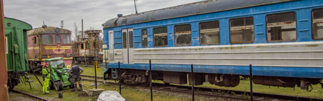 Raudteemuuseum piirab veeremi aiaga