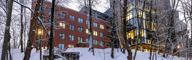 Oecologicumi õppehoone rõdu kukkus alla, keegi viga ei saanud