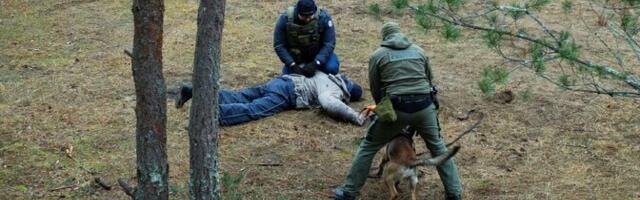 Keskkonnainspektorid saavad gaasirelva, teleskoopnuia ja käerauad