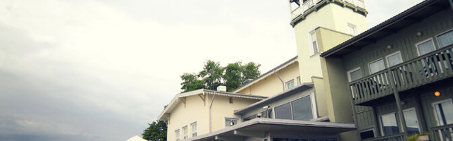 Tarmo Sumberg ostis Haapsalus Promenaadi hotelli