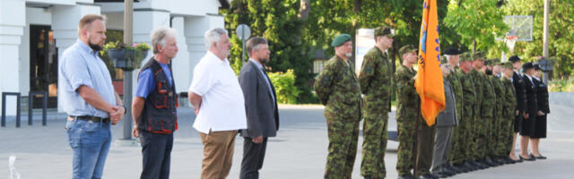 LIPUPÄEV | Kümnenda sünnipäevalipu sai Loode-Hiiumaa külade selts