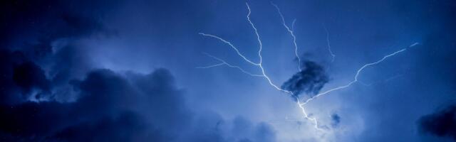 Äike süütas Maidla külas rabase pinnase